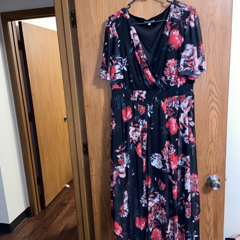 Maurice’s maxi floral wrap dress XL
